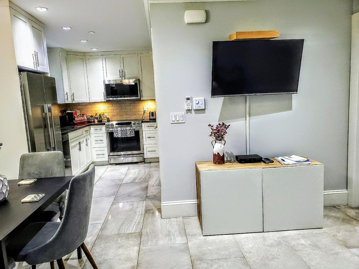 New Urban Modern Main Street House Villa Vancouver Kültér fotó